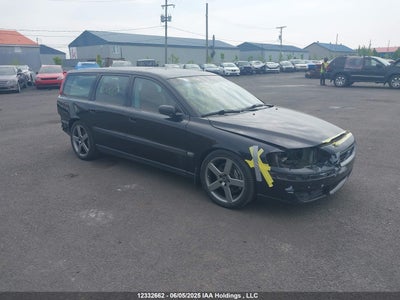 VOLVO V70 2004