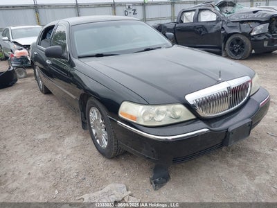 LINCOLN TOWN CAR 2009