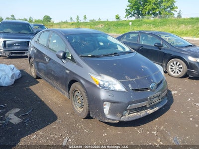 TOYOTA PRIUS PLUG-IN 2013