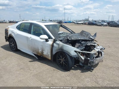 TOYOTA CAMRY 2023