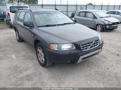 VOLVO XC70 2005