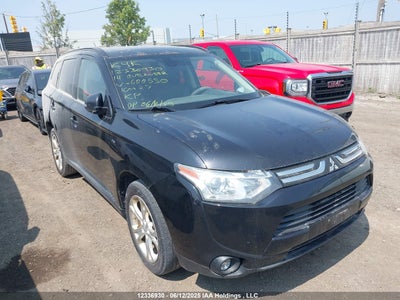 MITSUBISHI OUTLANDER 2014