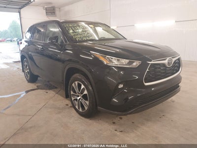 TOYOTA HIGHLANDER 2022