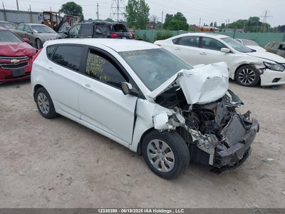 HYUNDAI ACCENT 2016