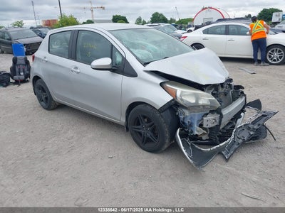 TOYOTA YARIS 2015
