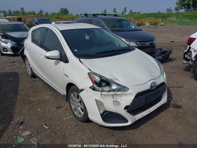 TOYOTA PRIUS C 2017