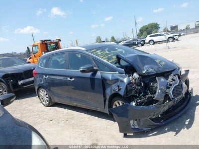 KIA RONDO 2015