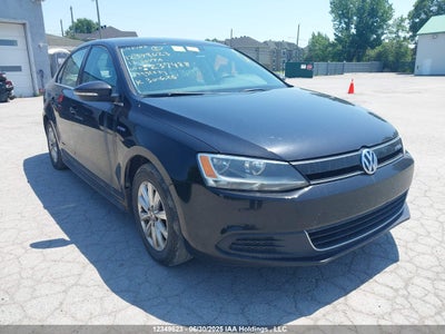 VOLKSWAGEN JETTA HYBRID 2013