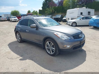 INFINITI JOURNEY 2013