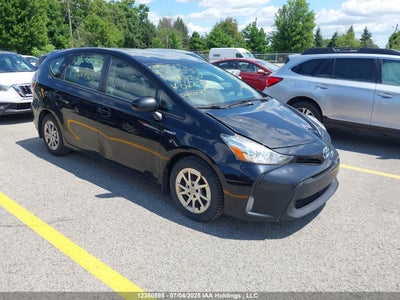 TOYOTA PRIUS V 2017