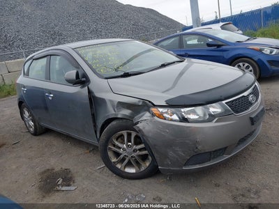 KIA FORTE5 2011