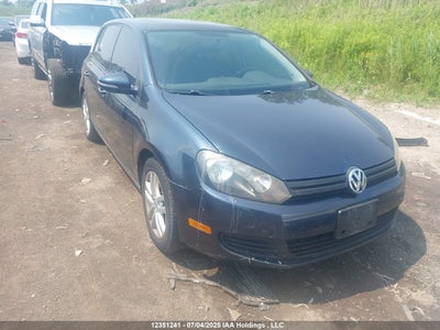 VOLKSWAGEN GOLF 2010