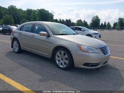CHRYSLER 200 2014