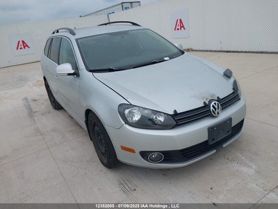 VOLKSWAGEN GOLF 2010