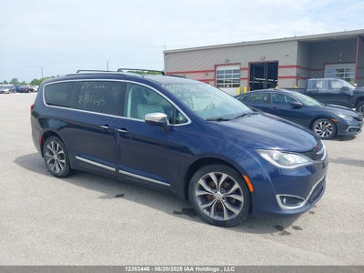 CHRYSLER PACIFICA 2017