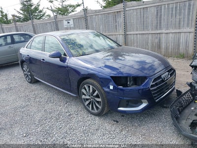 AUDI A4 2023