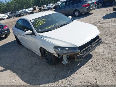 VOLKSWAGEN PASSAT 2013