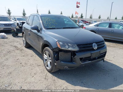 VOLKSWAGEN TOUAREG 2013