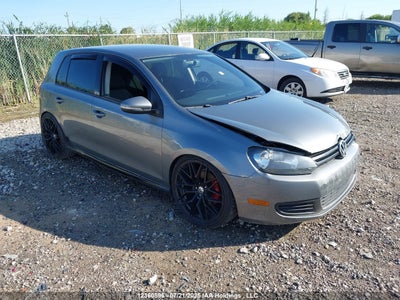VOLKSWAGEN GOLF 2013