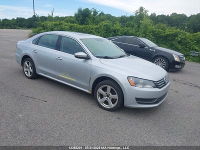 VOLKSWAGEN PASSAT 2012