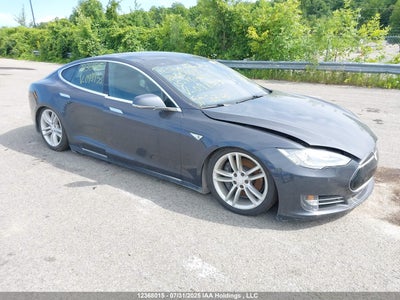 TESLA MODEL S 2015