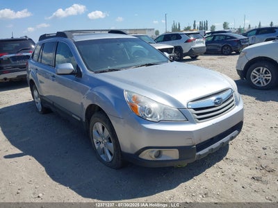 SUBARU OUTBACK 2012