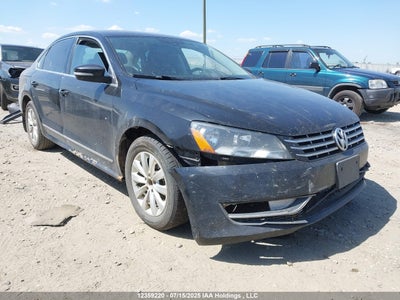 VOLKSWAGEN PASSAT 2013