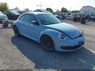 VOLKSWAGEN BEETLE 2012