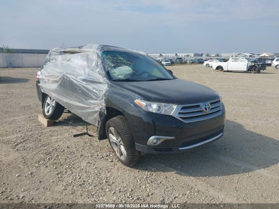 TOYOTA HIGHLANDER 2013