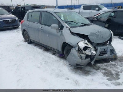 NISSAN VERSA 2011