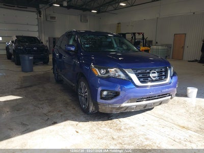 NISSAN PATHFINDER 2017