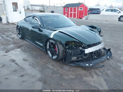 PORSCHE TAYCAN 2025