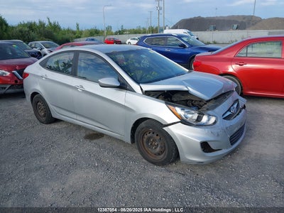 HYUNDAI ACCENT 2012