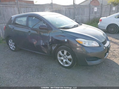 TOYOTA MATRIX 2010