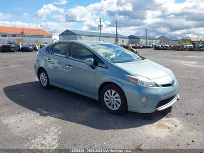 TOYOTA PRIUS PLUG-IN 2013