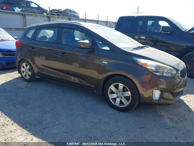 KIA RONDO 2015