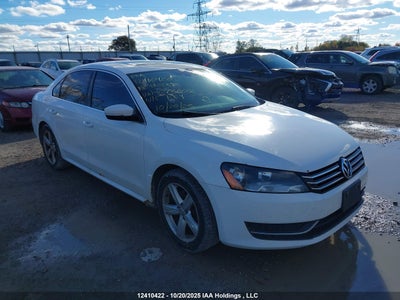 VOLKSWAGEN PASSAT 2012
