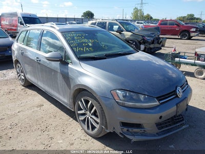 VOLKSWAGEN GOLF SPORTWAGON 2015