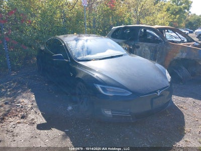 TESLA MODEL S 2020