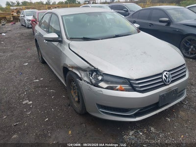 VOLKSWAGEN PASSAT 2012