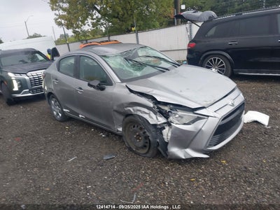 TOYOTA YARIS 2016