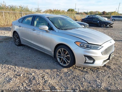 FORD FUSION HYBRID 2019