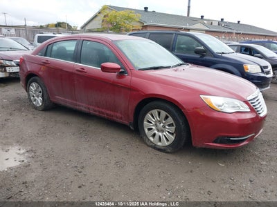 CHRYSLER 200 2013