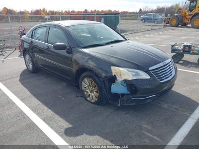 CHRYSLER 200 2013