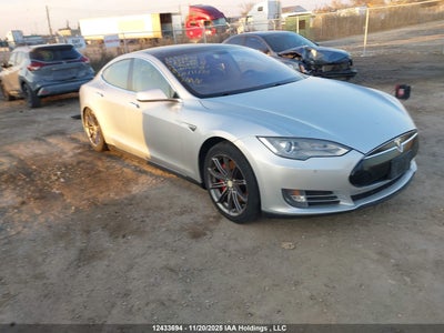 TESLA MODEL S 2014