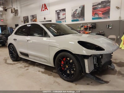 PORSCHE MACAN 2025