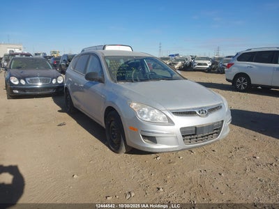 HYUNDAI ELANTRA TOURING 2011