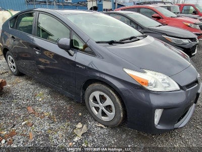 TOYOTA PRIUS 2015