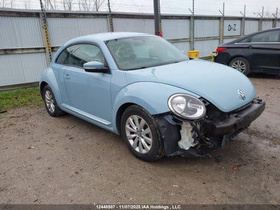 VOLKSWAGEN BEETLE 2012