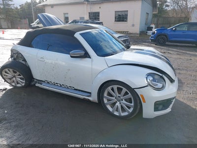 VOLKSWAGEN BEETLE 2014